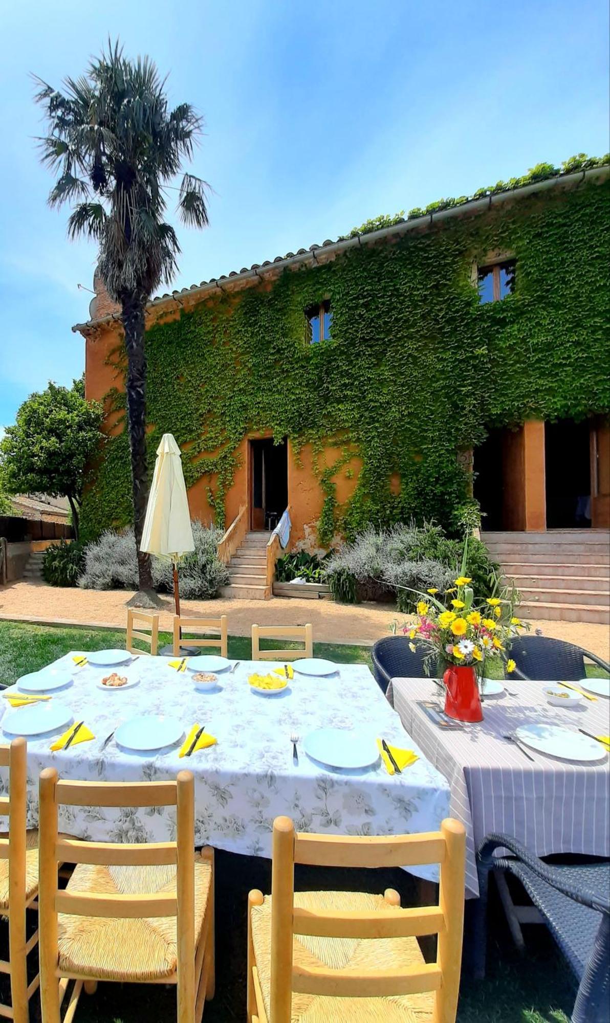 Apartamentos En La Rectoria De Regencos Exterior photo